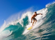 九游娱乐网页-F1街道赛焦点战，乌拉圭碾压土耳其，一场速度与策略的双重奏