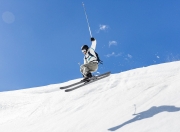 -库尔图瓦神扑定乾坤，日本球员闪耀助皇马强势攻克贝蒂斯