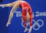 九游体育-孔德点燃赛场，希腊哲学如何碾压曼联式功利足球