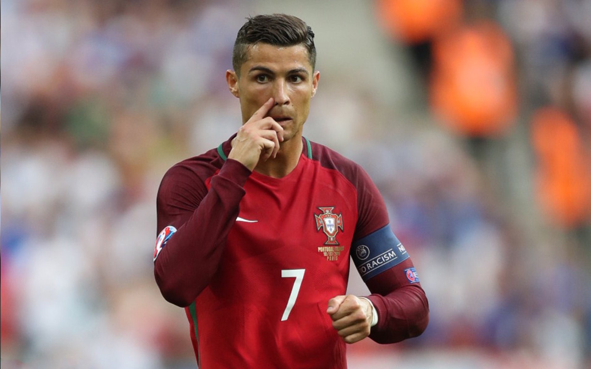 英超争冠之夜，坎特关键战不手软，蓝军铁腰铸就传奇