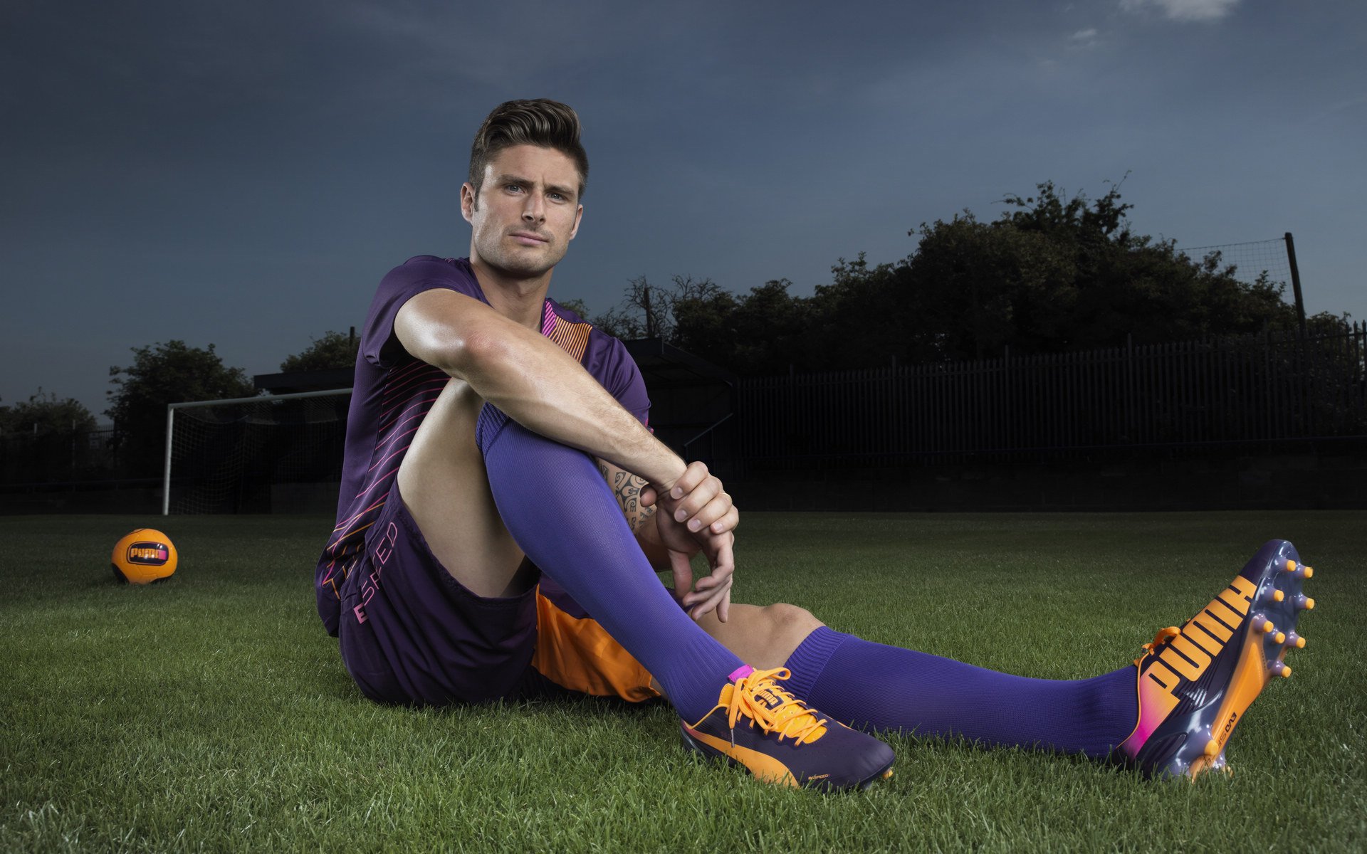 那不勒斯对阵洪都拉斯？一场跨越时空的足球想象